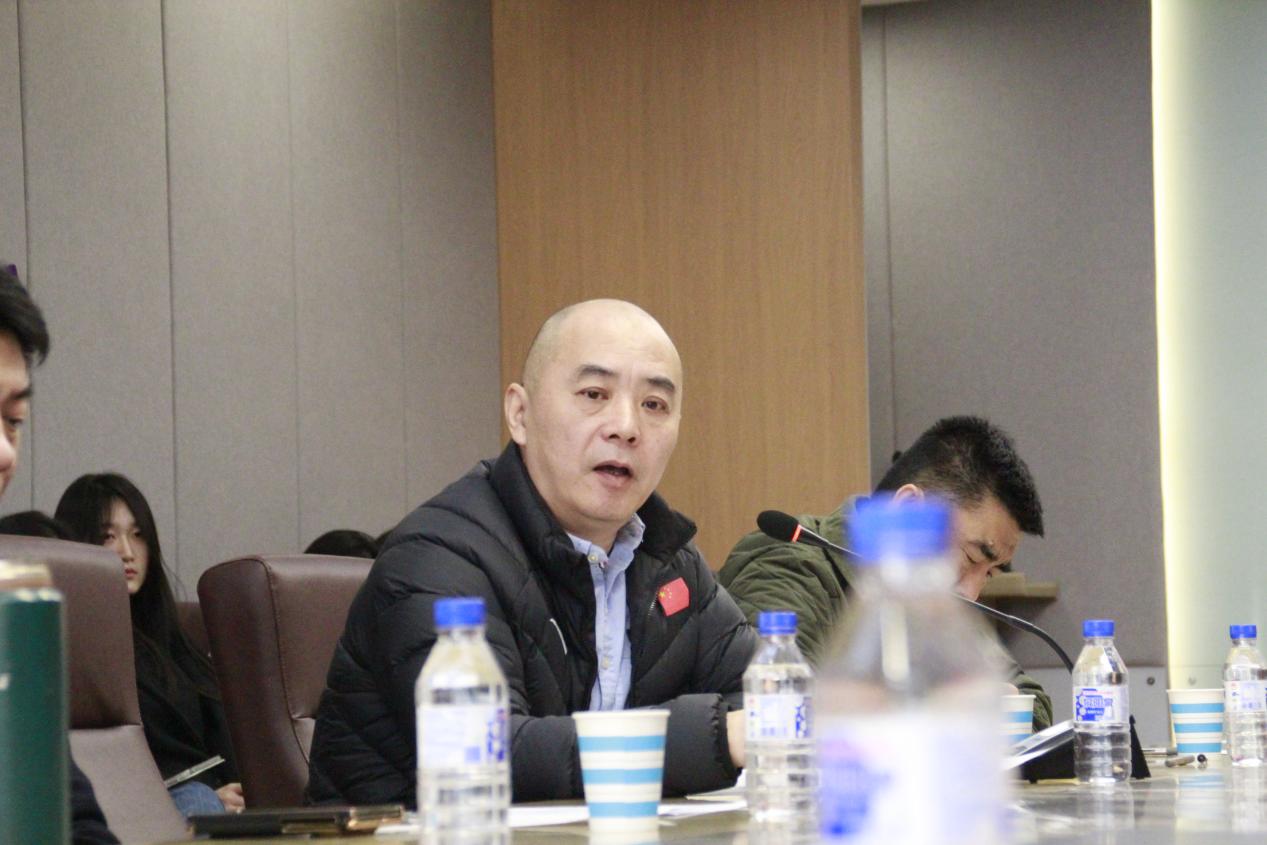 15a89d885b2f044086678a83b9f4402